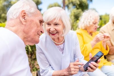 10 Reasons Some People Become More Socially Selective as They Age