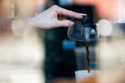 Long-Term Study Links Coffee Drinking to Lower Cirrhosis and Liver Cancer Risk, Though Causation Remains Unproven