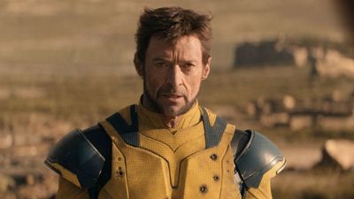 See The (Priceless) Moment Hugh Jackman Met Deadpool At Disneyland Paris