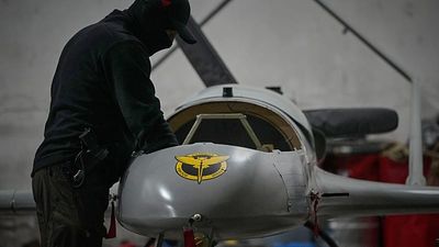 Ukraine keeps up long-range strikes on Russian export and oil facilities as pressure on Moscow builds