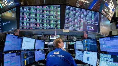 US stocks: US market ends mixed as investors focus on tech earnings