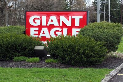 8 Giant Eagle Grocery Discounts Worth Checking Before Labor Day