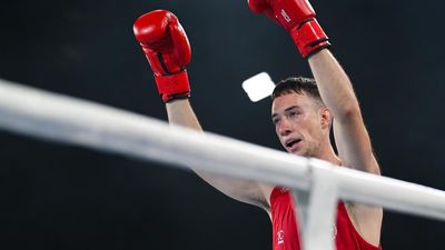 Tight win earns Australian boxing quarters berth