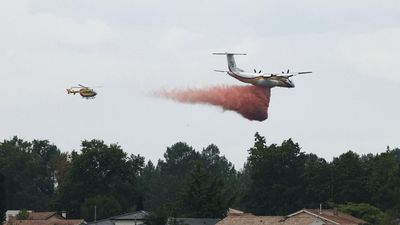 France and Spain continue to battle fires as new heatwave looms