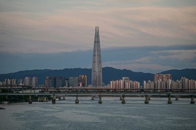 AI cameras spot suicide attempts in Seoul