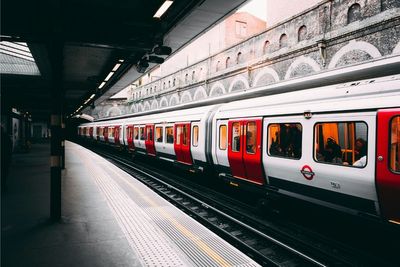 Survey Reveals UK's New Dream Job That Pays £56,000 a Year - And It's Not an Influencer or Lawyer