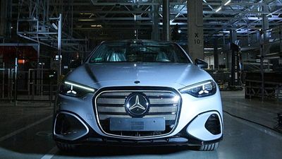 Mercedes-Benz cuts sales forecast as profit rises despite China weakness