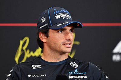 Carlos Sainz reveals F1 summer break plans and 30-year tradition