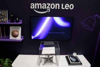 Amazon plans global satellite cell phone service in 2028