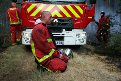 Firefighters on the offensive in France and Spain