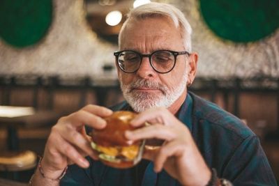 6 Everyday Habits Doctors Say Can Speed Up the Aging Process