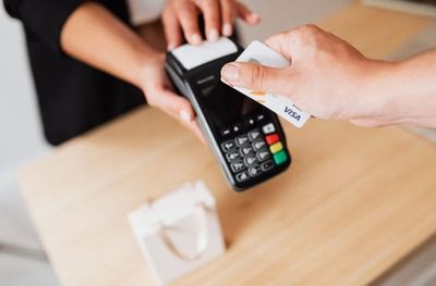 Why Paying a Tip With Your Credit Card Can Cost You More