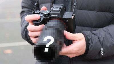 Rumored Sony 100-400mm f/5.6-8 FE zoom will sell like hotcakes if it ever gets released…