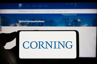 Corning's AI-Fueled Expectations Crush the Stock