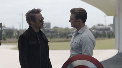 What Actually Convinced Chris Evans To Come Back To The MCU Anyway? (Hint: It Rhymes With Frowney)
