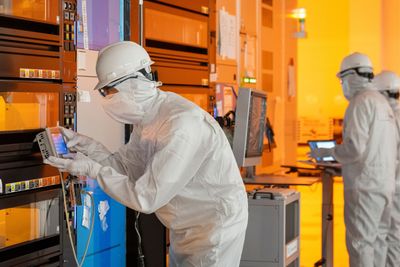 In South Korea, teenagers are skipping college for semiconductor school—they’re landing six-figure Samsung jobs at 17 and bonuses of up to $400,000