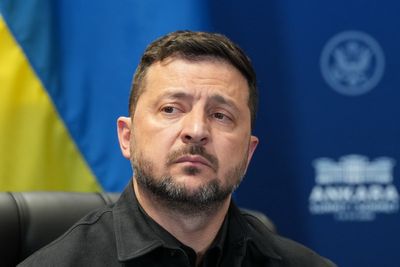 Zelensky makes fresh plea for help at ‘good meeting’ with Trump at the White House
