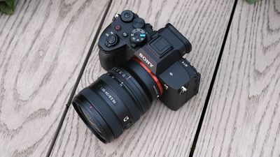 Released at No. 1, the Sony camera that “redefines the standard” is back on top in Japan, but a retro compact isn’t far behind