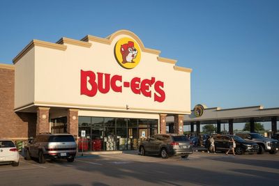 Buc-ee’s ‘no pets allowed’ rule sparks debate online