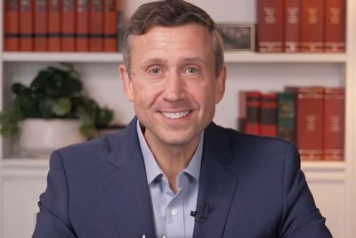 DNC Staffer Duped Out of $29,000 by Scammer Posing as Chairman Ken Martin Days Into His Tenure