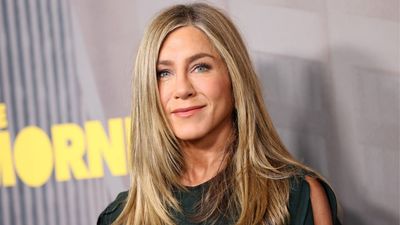 Jennifer Aniston's chic autumn outfit in The Morning Show is ideal for cooler weather - it's so easy to recreate