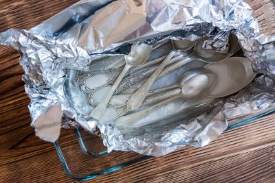 Why people line cutlery drawers with aluminium foil: Does it really help keep utensils clean and protect against scratches?