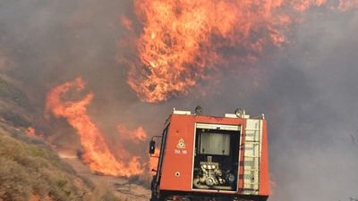 Major wildfire breaks out on Greek island Paros as villages evacuated