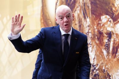 Gianni Infantino tells countries to back Fifa’s World Cup plan – or miss out on $30m