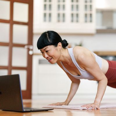 I'm a Personal Trainer: Forget Your Actual Age—Your "Push-Up Age" Might Be Telling a Different Story