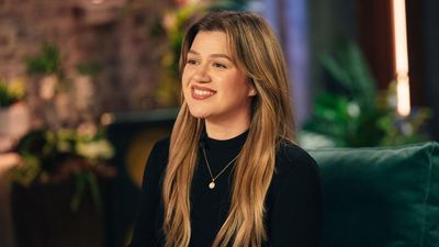 'I am so glad I'm going home alone' - Kelly Clarkson gives rare update on love life, and whether she's hoping for future romance