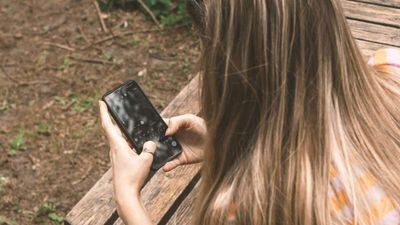 Beyond the Panic: Study Finds That Most Teens Use Social Media Moderately