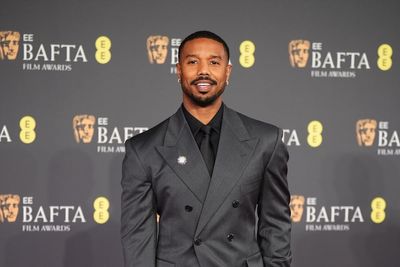 Michael B Jordan steals Van Gogh’s Sunflowers in Thomas Crown Affair trailer