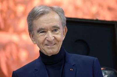 LVMH CEO Bernard Arnault reveals he owned nearly 20% of Netflix, but cashed out too early—his stake could be worth up to $60 billion today
