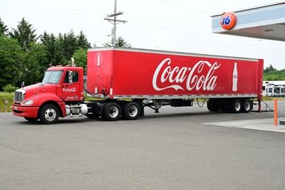 Buffett’s Coca-Cola Bet Keeps Winning — His Successor Just Got a $5 Billion Boost
