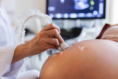 Older mothers and deprivation linked to rise in ectopic pregnancy admissions
