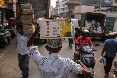 India seeks sunflower oil alternatives on Black Sea disruptions