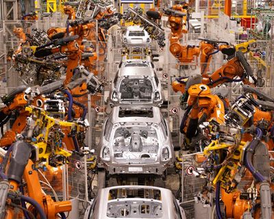 Carmakers ‘delaying investment in UK factories until EV sales rules relaxed’