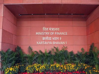 Finance ministry calls for faster policy action to sustain growth amid global uncertainty