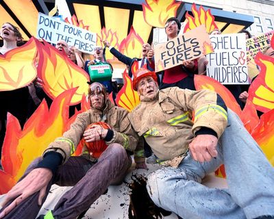 Shell’s profits more than double after jump in oil and gas prices
