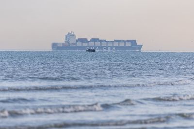 Three die off coast of France after attempting to cross English Channel in ‘taxi-boat’