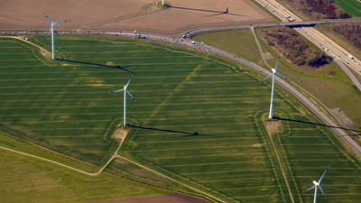 Germany’s wind and solar generated 225 TWh in 2025, beating fossil fuels for the first time after two decades of its energy transition