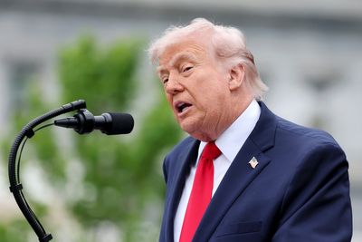 Trump’s frustration boils over as Iran war tensions erupt inside the White House