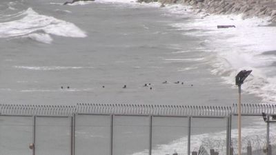 🔴 Spain deploys military as hundreds cross into Ceuta from Morocco