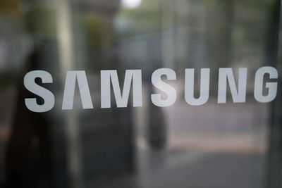 Samsung AI demand drives record chip earnings amid foundry and mobile hurdles