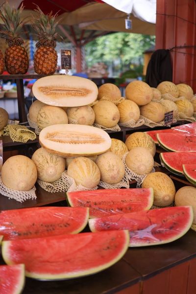 9 Foods That Are Cheapest to Buy Right Now (And 7 You Should Wait On)