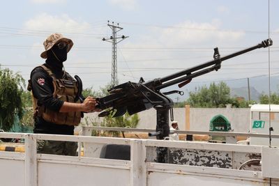 Militant attack on Pakistan police post kills 11 officers