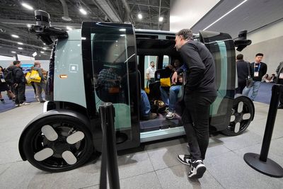 Would you get in? Robotaxis with no steering wheel get federal green light