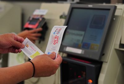 Digital Coupons vs Paper Coupons: Which Saves More in