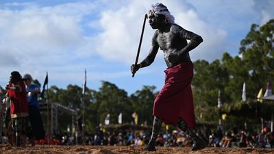 Didgeridoo rumble as Garma Festival bursts into life