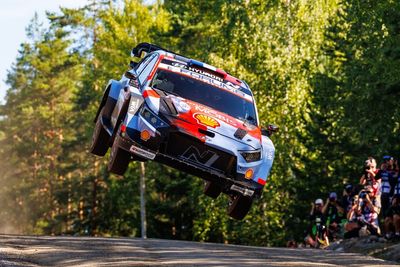 WRC Finland: Adrien Fourmaux heads early Hyundai 1-2